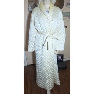 VTG Vanity Fair Dressing Robe Bathrobe Quilted Cream Ivory Button Size Medium